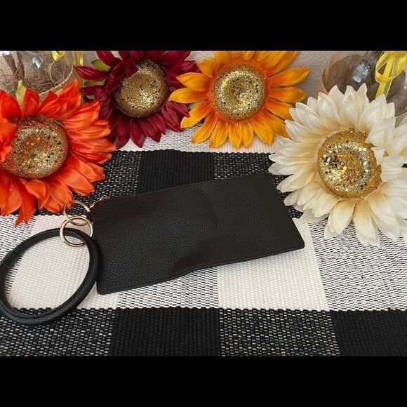 Black Wristlet (NWOT)   - Picture 1 of 1
